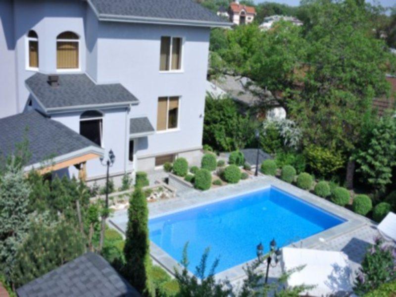 צ'יסינאו Diplomat Club Hotel מראה חיצוני תמונה