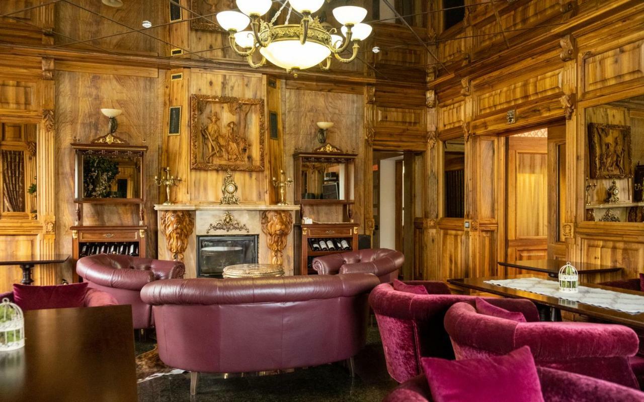 צ'יסינאו Diplomat Club Hotel מראה חיצוני תמונה