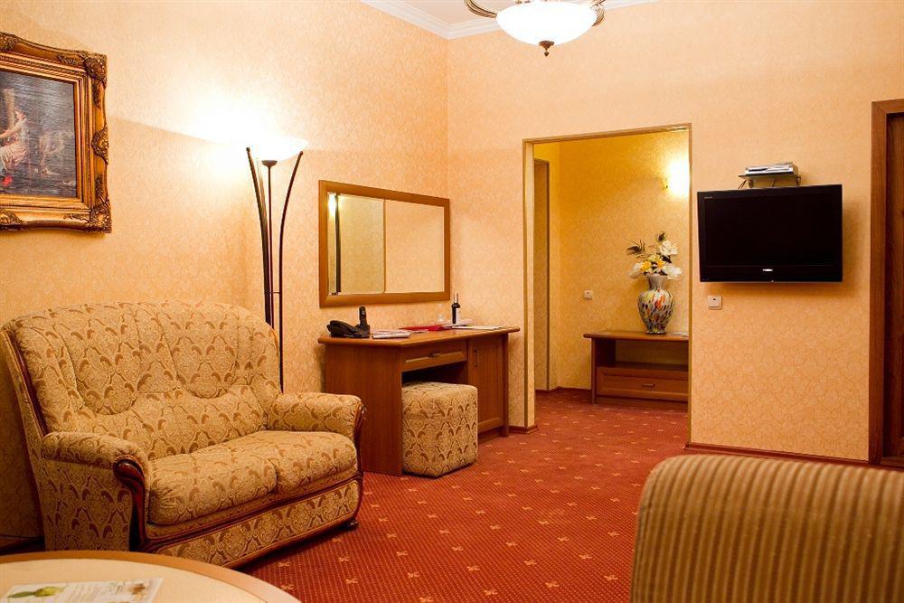 צ'יסינאו Diplomat Club Hotel חדר תמונה